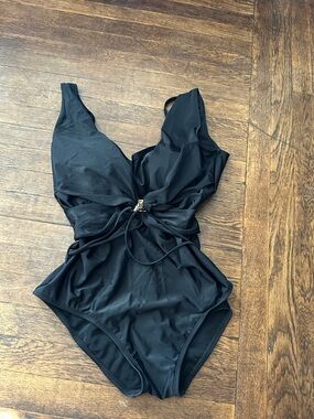 Swimsuitsforall black one piece swimsuit size 16